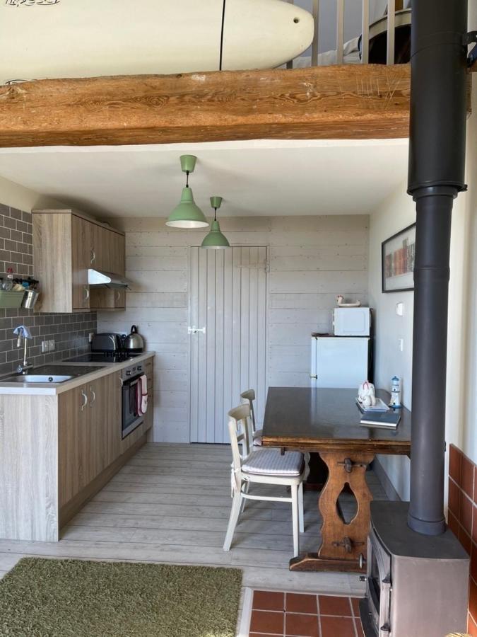 Bike Shed - Beautiful 1-Bed Cottage In Shorwell Exterior photo